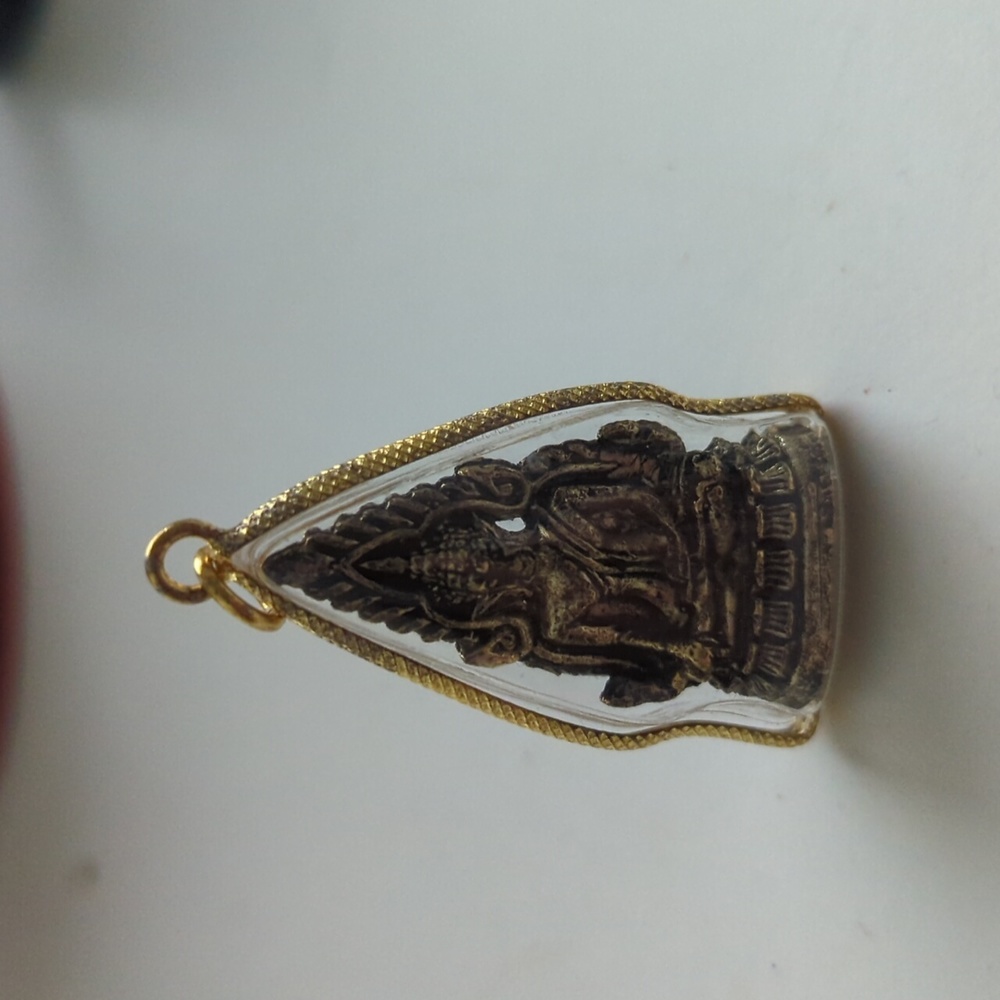 Phra Chinnarat Thai Buddha Lucky Charms Amulet Pendant